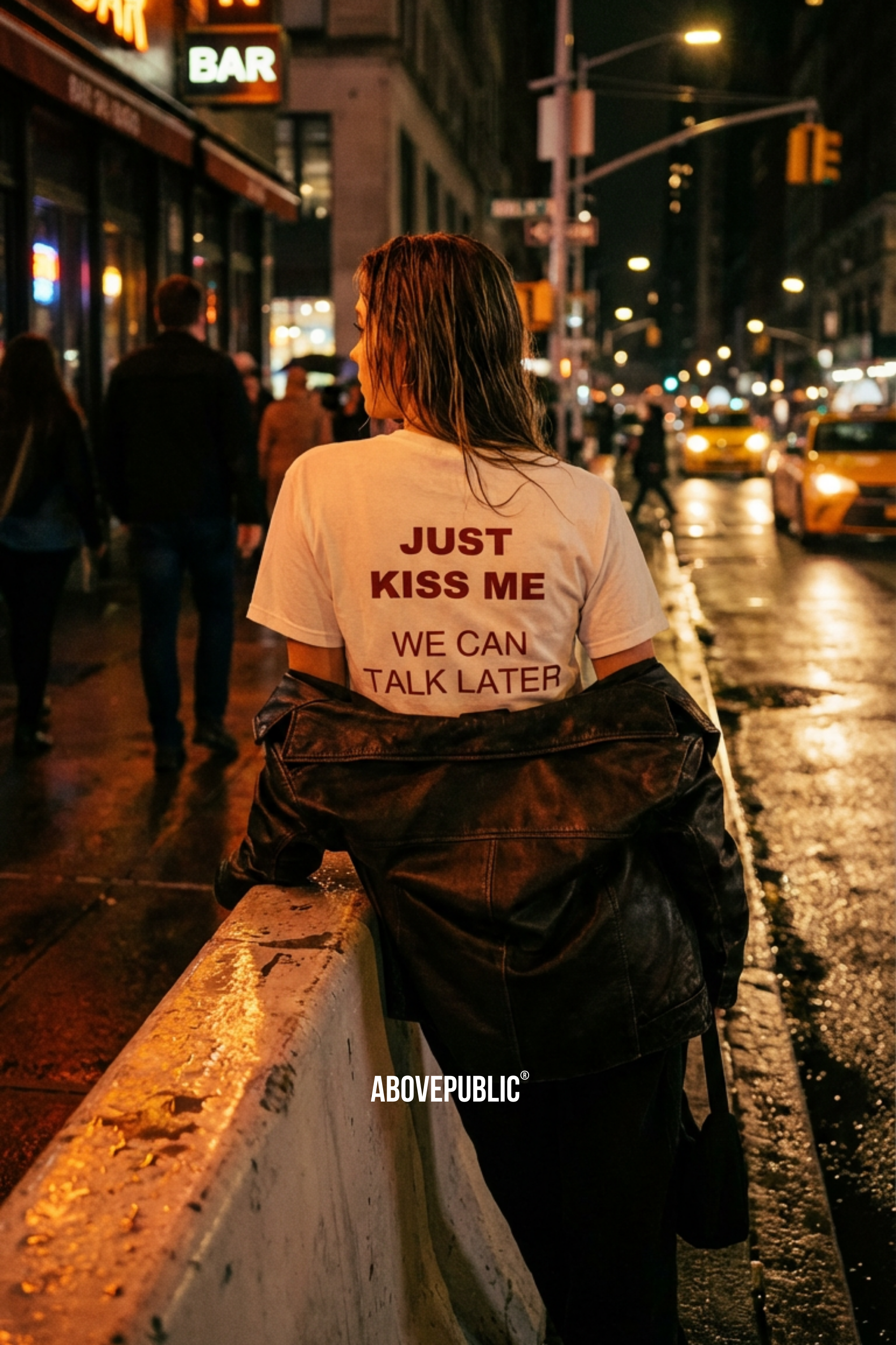 'JUST KISS ME' COTTON T-SHIRT