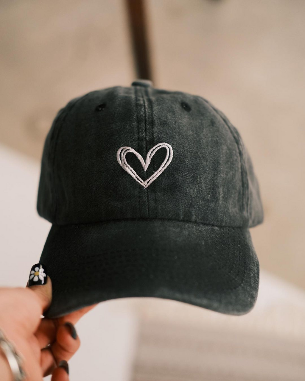 EMBROIDERED HEART HAT