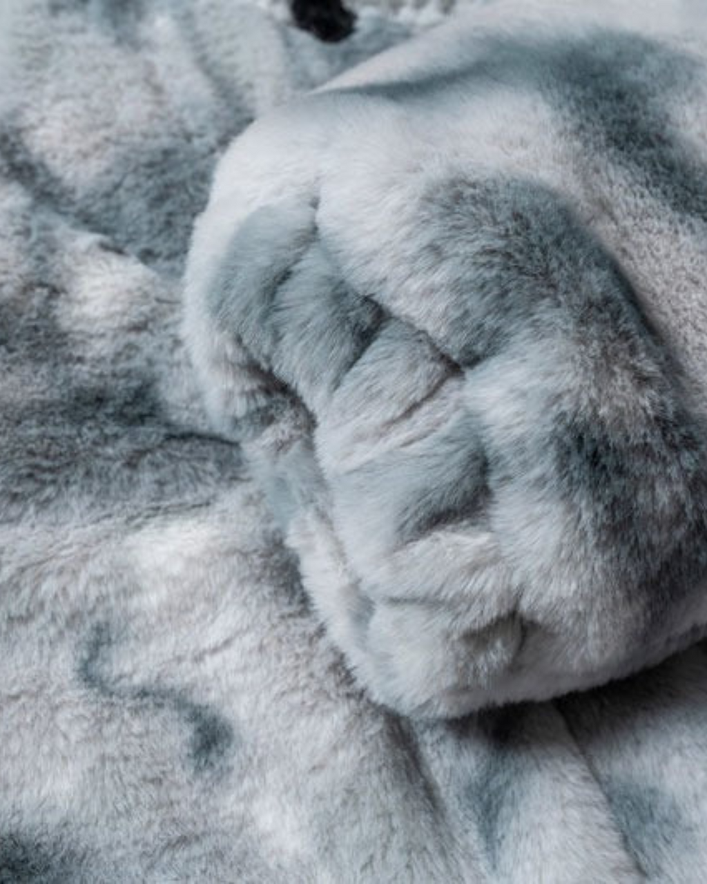 CROSS FLEECE FLUFFY JACKET