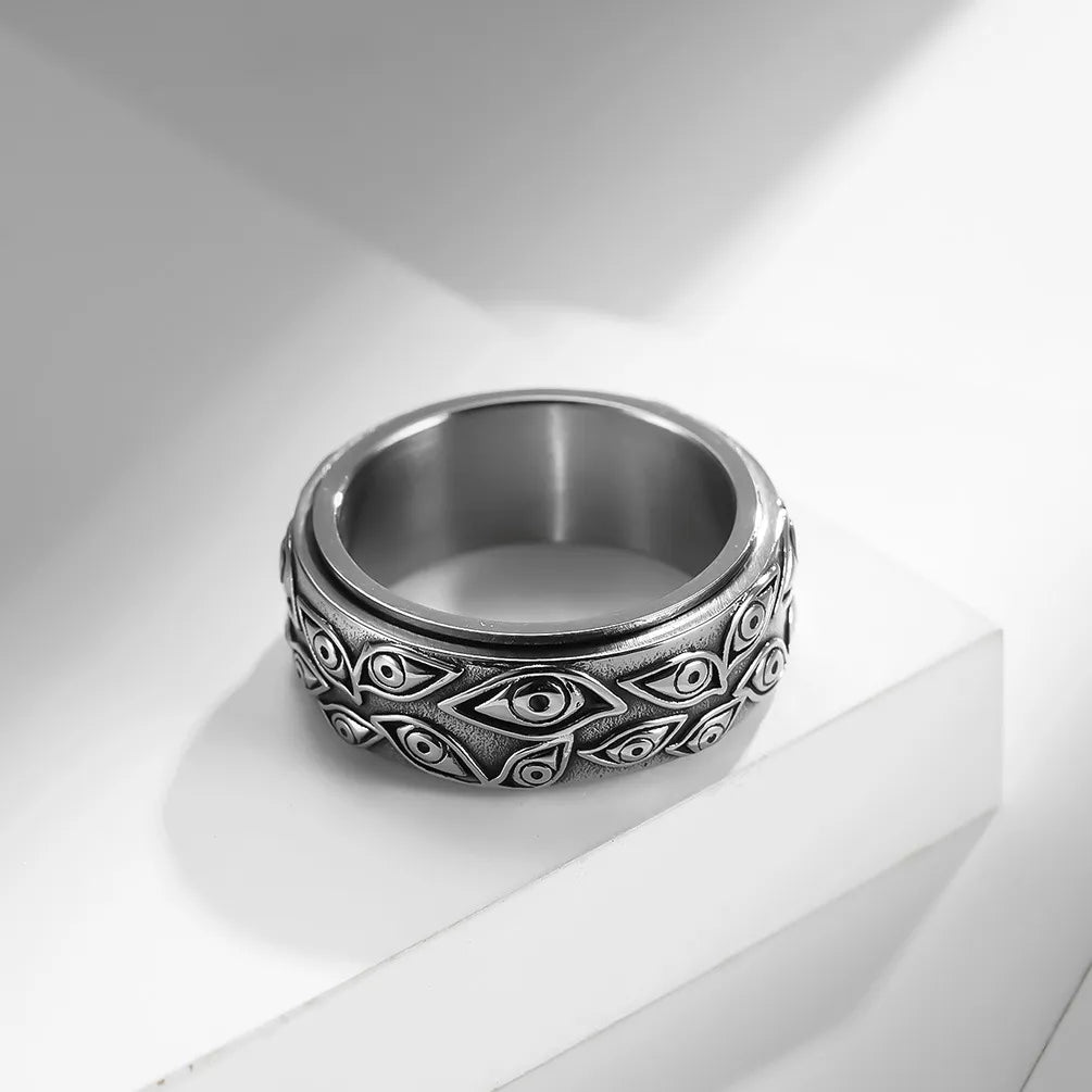 Lucky Eyes Spinning Ring