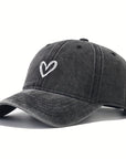 ABOVEPUBLIC™ EMBROIDERED HEART HAT